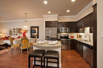 Building Photo - Stylish Living Awaits You