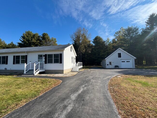 Building Photo - 30 Loughran Dr