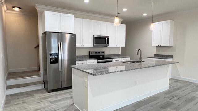 Building Photo - 1914 Cypress Ln