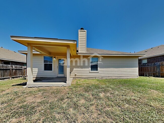 Building Photo - 265 Firwood N