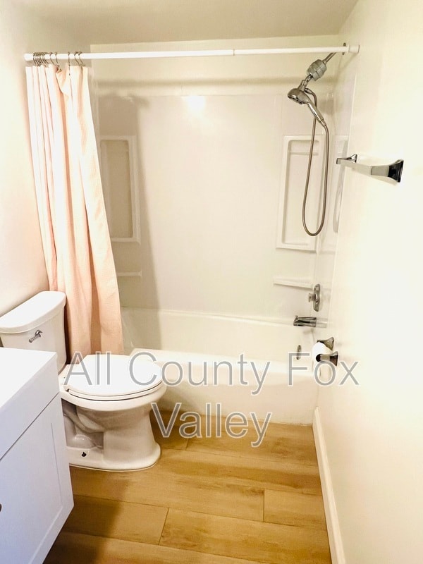 Building Photo - 1930 Kenilworth Cir