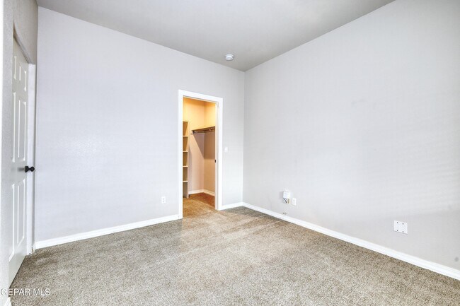 Building Photo - 2124 Thomas Lackland St