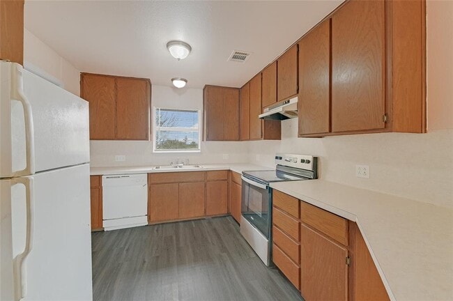 Building Photo - 200 Creekside Trail