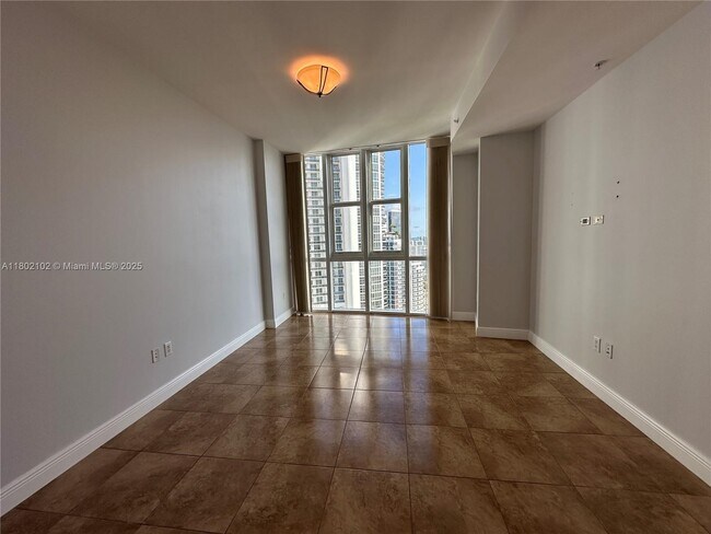 Building Photo - 18201 Collins Ave