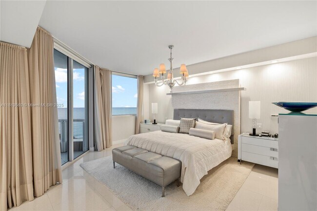 Building Photo - 17875 Collins Ave