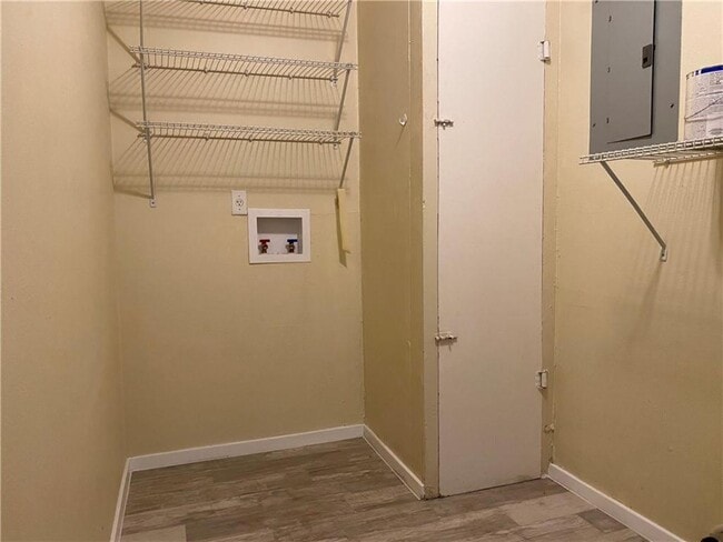 Building Photo - 2231 Palmera Cove