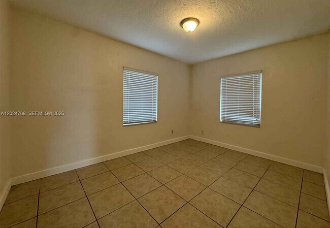 Building Photo - 1320 NW 87th St