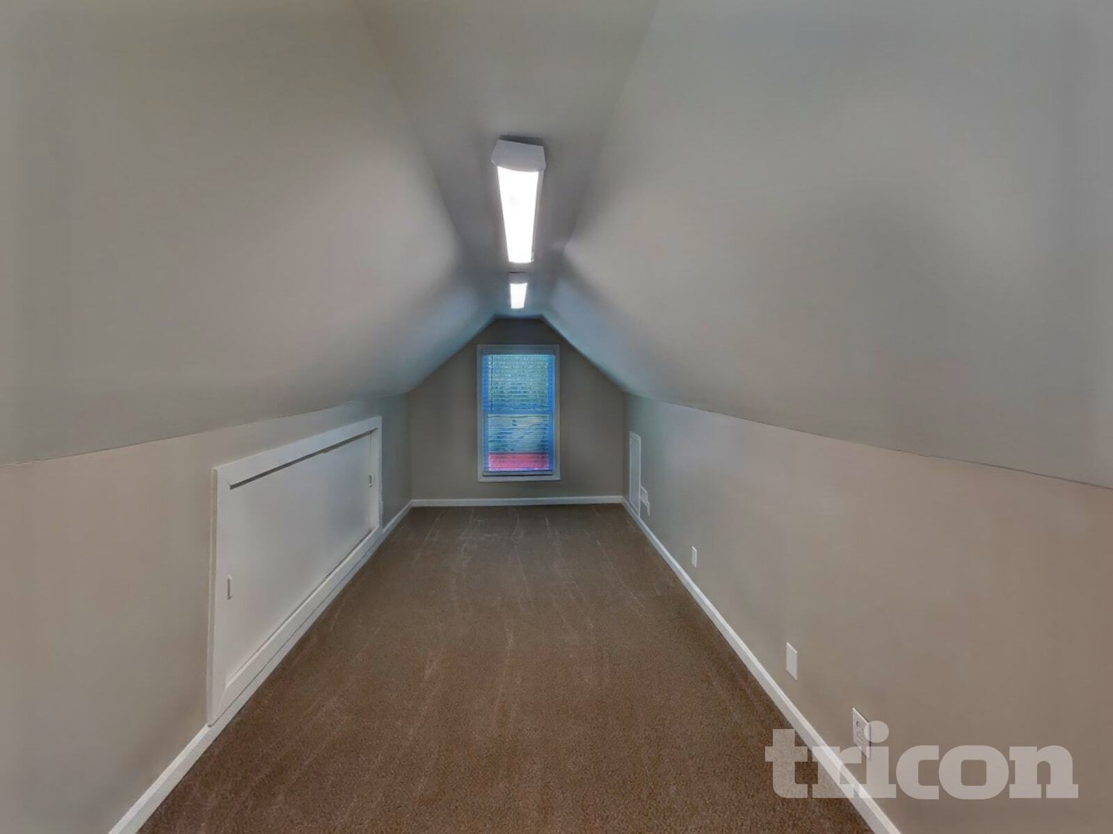 Building Photo - 1918 Cross Creek Dr