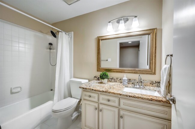 Building Photo - 12625 Memorial Dr