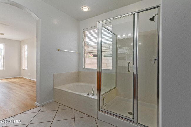 Building Photo - 6211 W Wickieup Ln