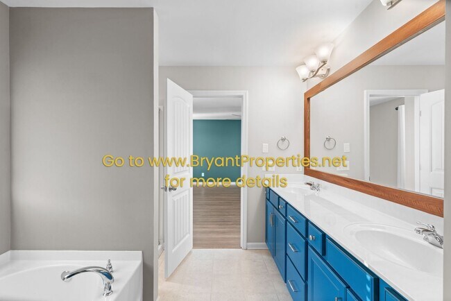 Building Photo - 1801 Stonewater Dr
