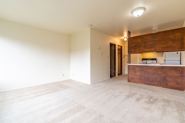 Interior Photo - Kelo