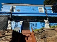 Building Photo - 900 Polk St