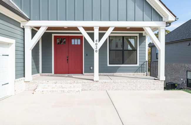 Building Photo - 4020 Lioncrest Ln