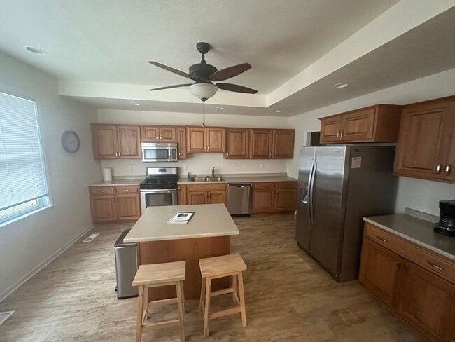 Building Photo - 318 E Locust St