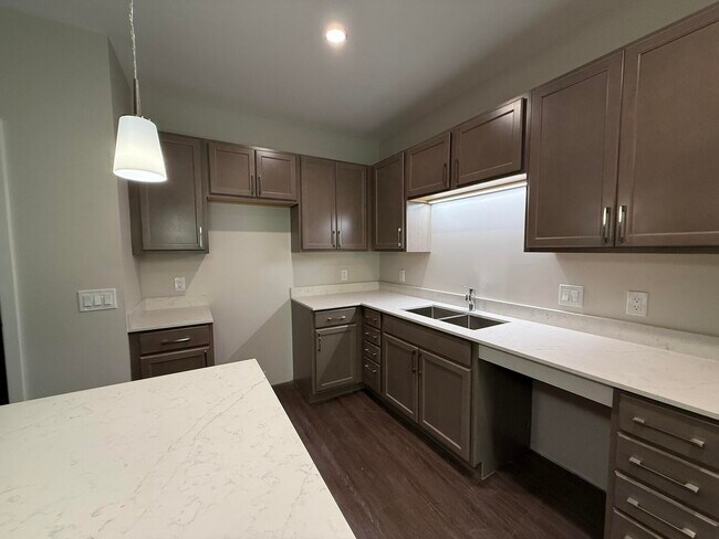 Building Photo - 2645 Burton Rd