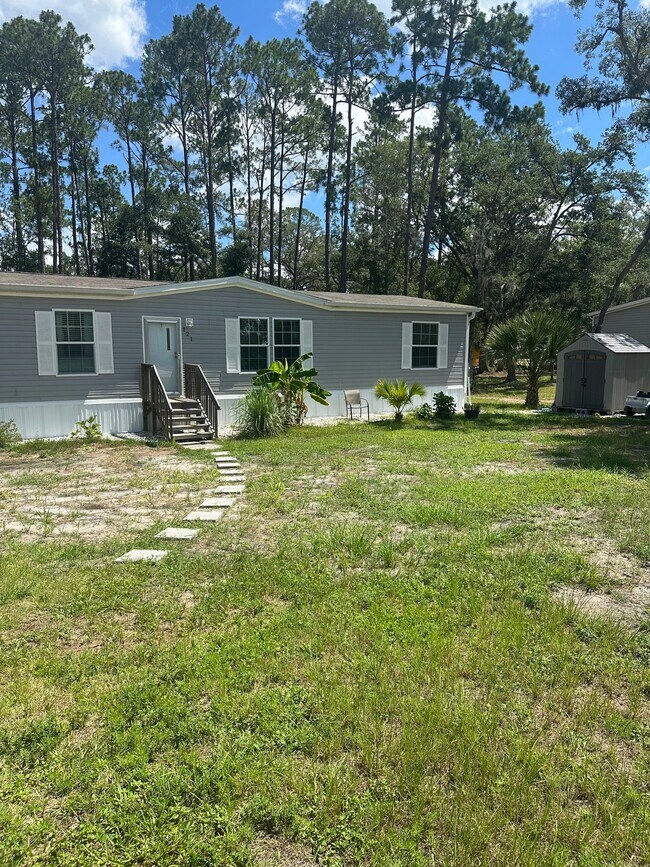 Building Photo - 121 Falcon Fire Pl