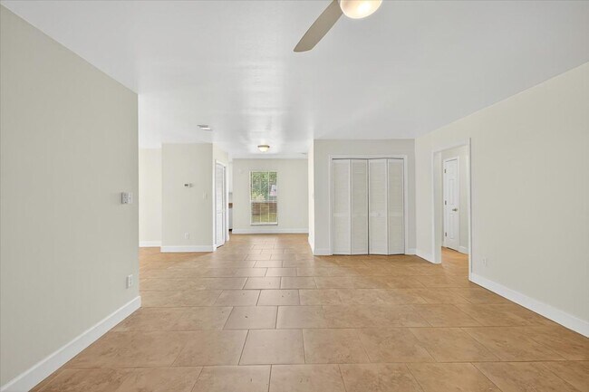 Building Photo - 898 Meginnis Ln