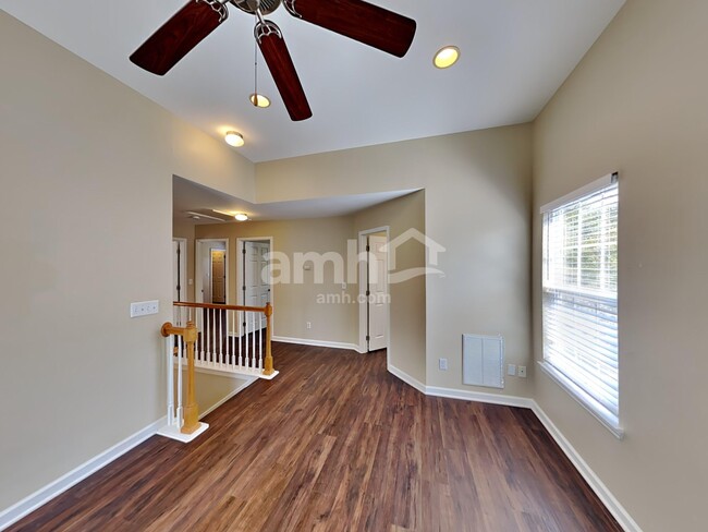 Building Photo - 7145 Riverfront Dr