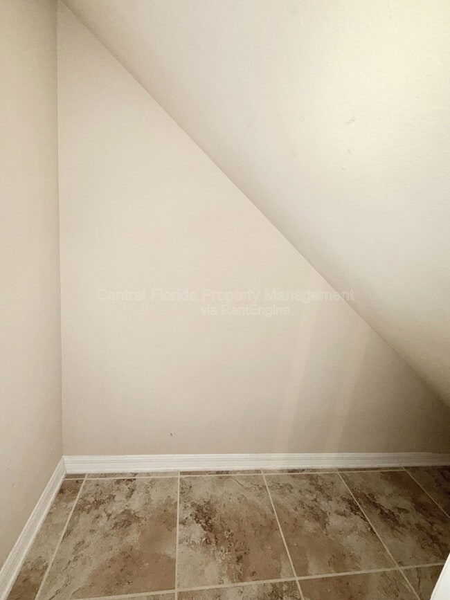 Building Photo - 8409 Chamberlain Pl