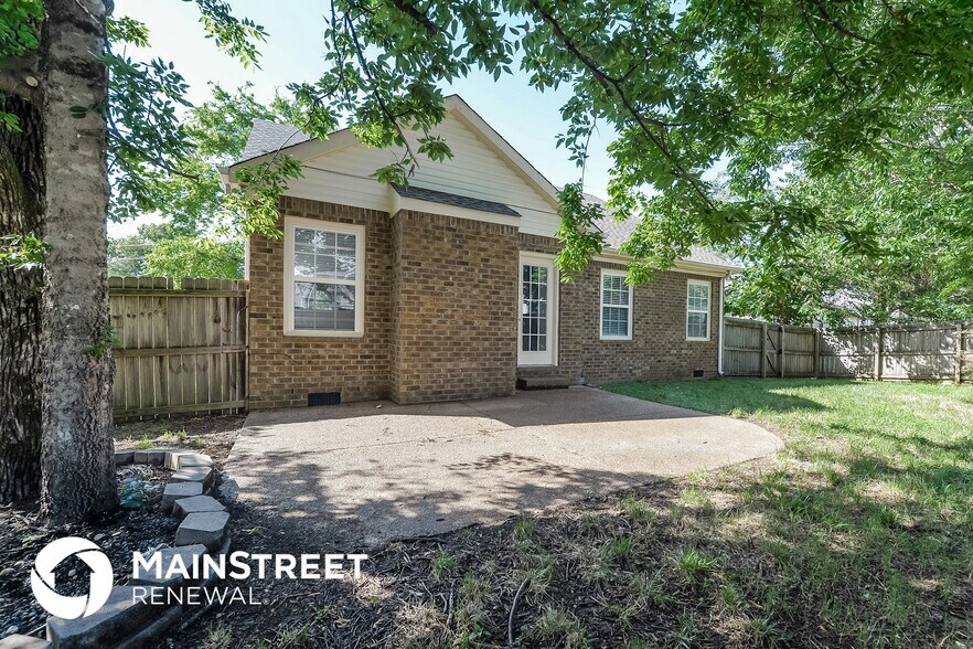 Building Photo - 6412 Paddington Way