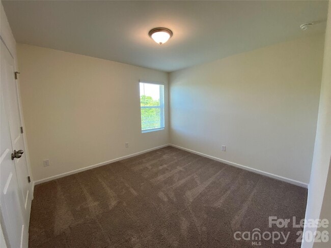 Building Photo - 1326 Harleston St