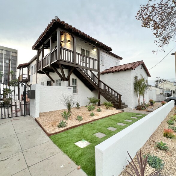 Building Photo - 1524 N Sycamore St