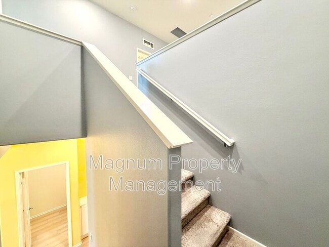 Building Photo - 27417 Georgetown Dr