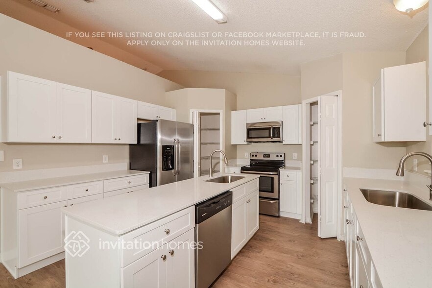 Building Photo - 1913 Maury Rd