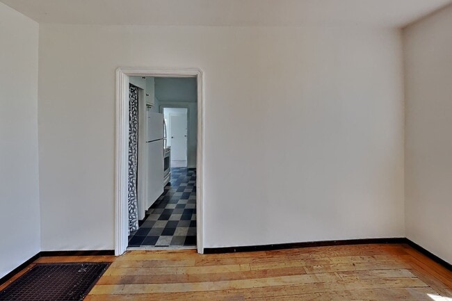 Building Photo - 1716 Marin St