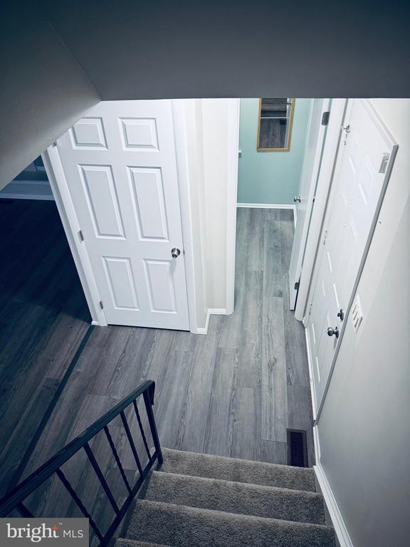 Building Photo - 15839 Millbrook Ln