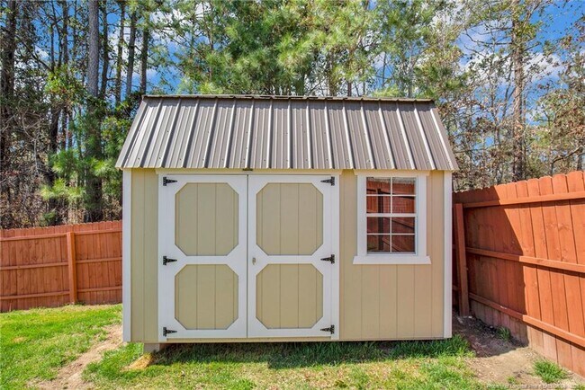 Building Photo - 272 Caldwell St