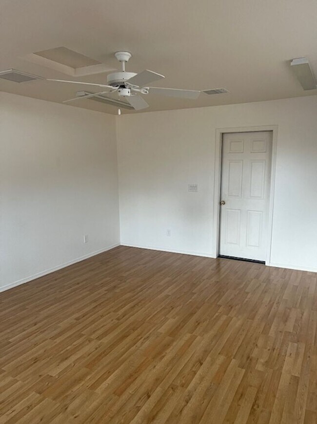 Building Photo - 3 Bedroom + 3 CG in Superstition Hills neighborhood