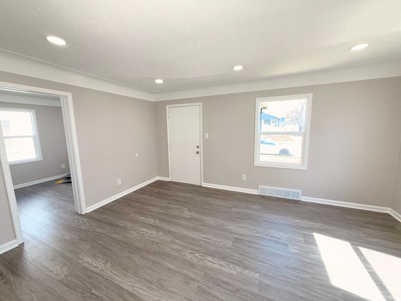 Building Photo - 22079 Rausch Ave