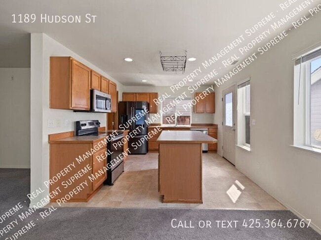 Building Photo - 1189 Hudson St