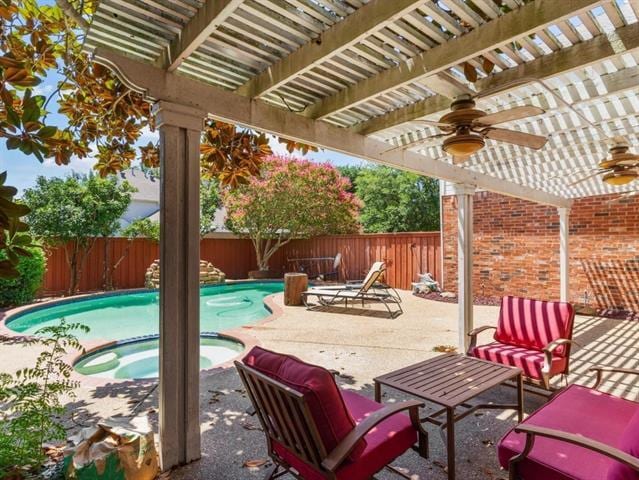 Building Photo - 2116 Houlton Ln