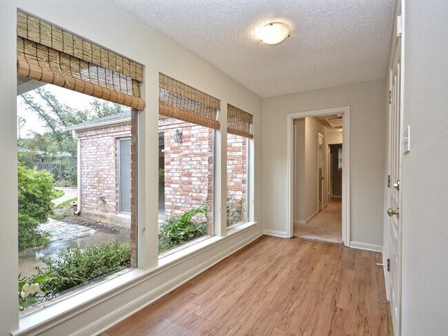Building Photo - 4700 Trail W Dr
