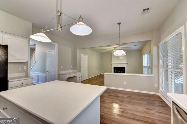 Building Photo - 7470 Brookwood Way