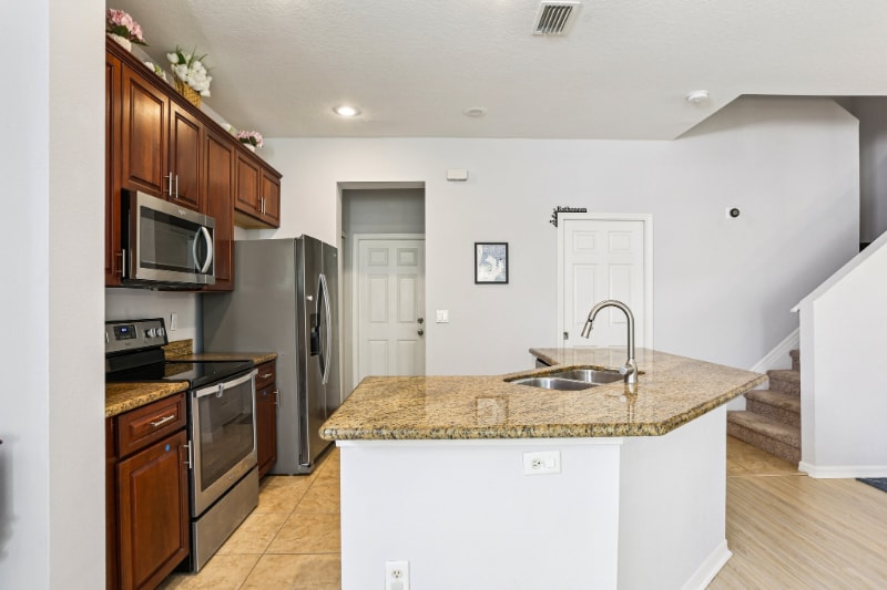 Building Photo - 7435 Arlington Grove Cir