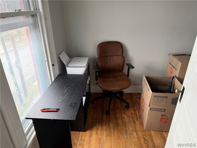 Building Photo - 370 Virginia St