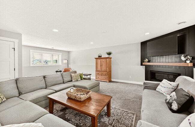Building Photo - 5411 Destination Ln