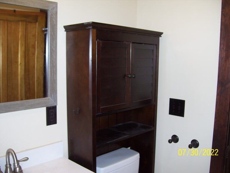 Bathroom Cabinets - 751 N Salina St