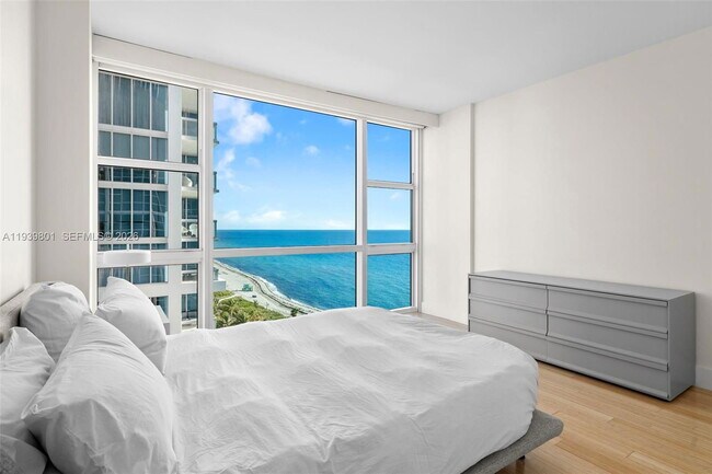 Building Photo - 6801 Collins Ave