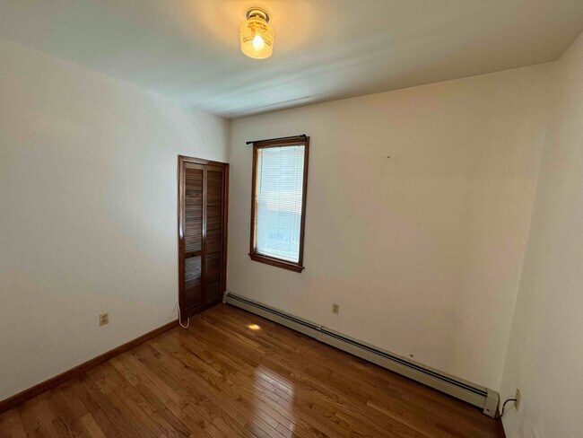 Building Photo - 171 Highland Ave