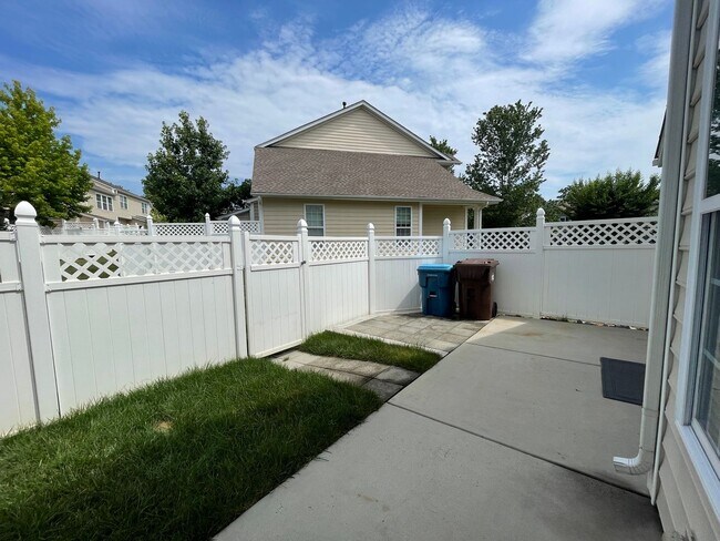 Building Photo - 221 Spring Gardens Drive