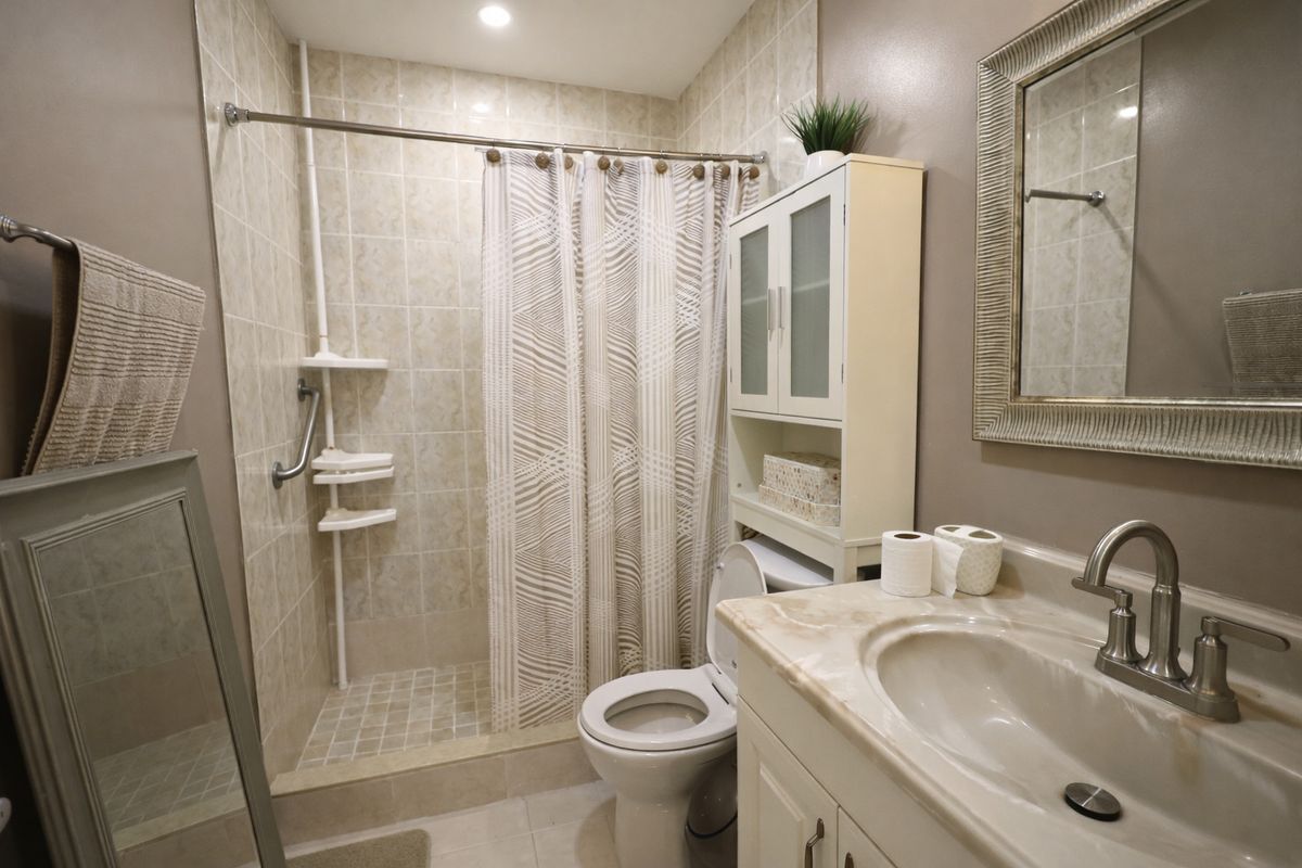 Building Photo - 4306 SW 131st Ave