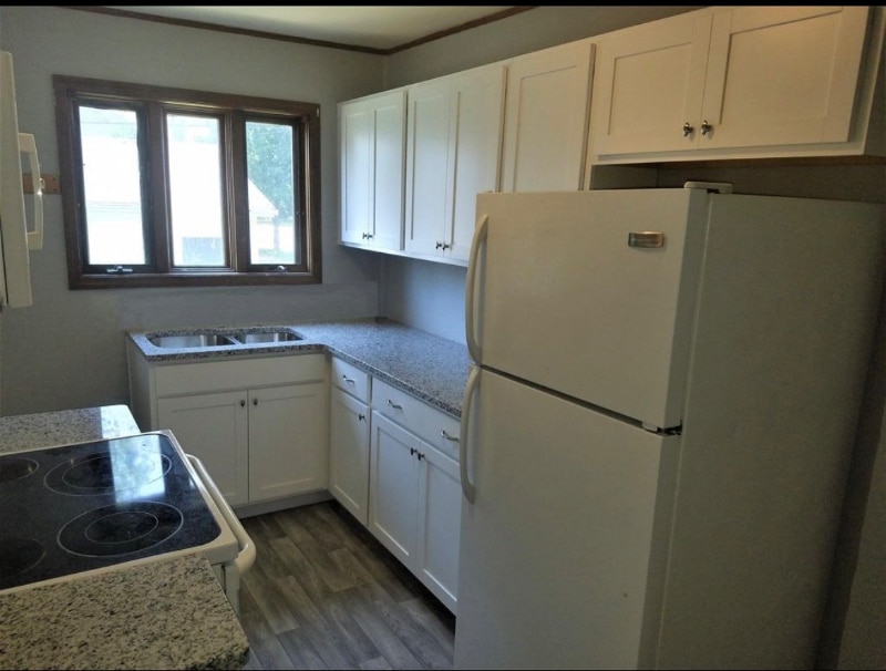 Building Photo - 504 Parkwood St