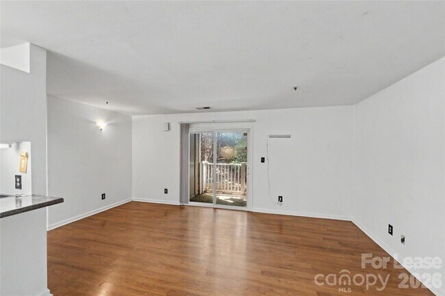 Building Photo - 9535 University Terrace Dr