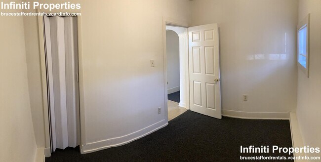 Building Photo - 9525 S Ewing Ave