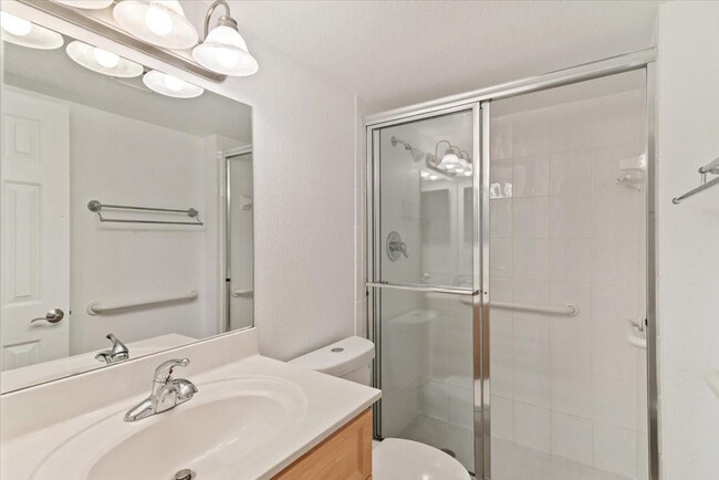 Building Photo - 9470 Poinciana Pl